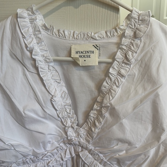 Hyacinth House White Ruffle Rela Blouse SOLD OUT Sz M NWT - Picture 2 of 3